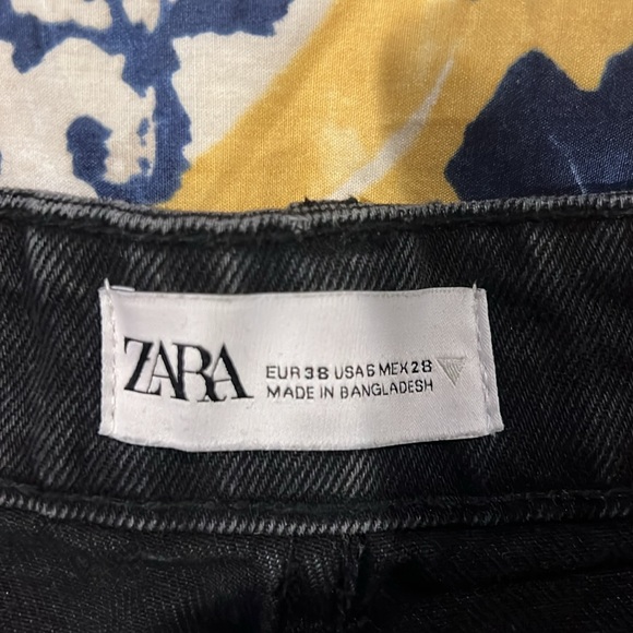 ZARA jeans - mid rise - Picture 4 of 4